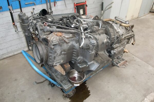 Mercedes-Benz OM457 LA (12.0L Straight-6) Diesel Engine