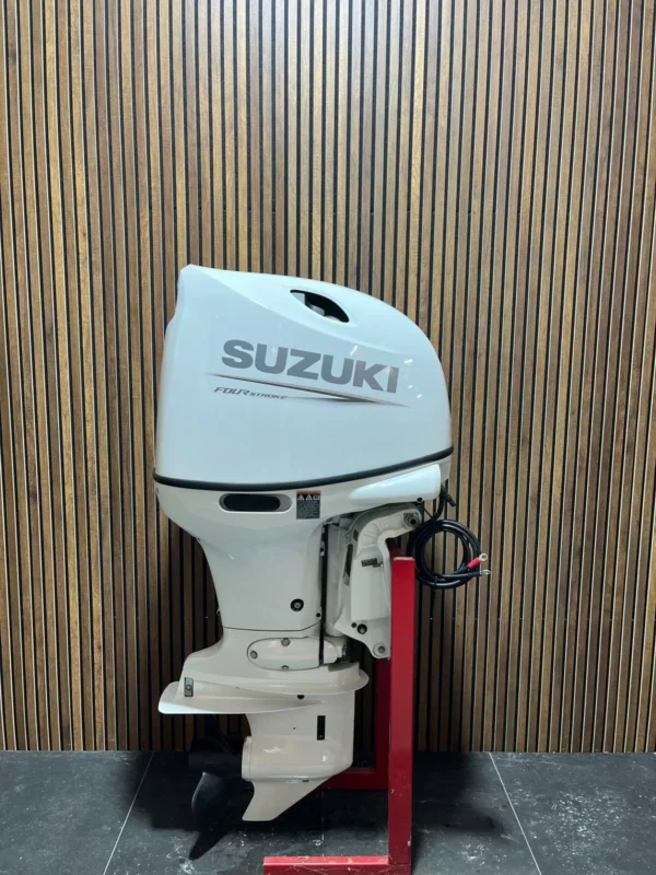 Suzuki DF140 (140 HP) 4-Stroke Outboard Engine